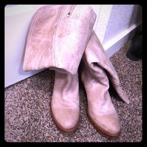 Frye women’s Jane tall boots- taupe